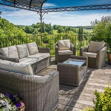 Le Manoir De Beauregard B&B