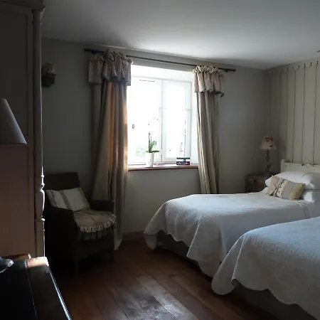 Le Manoir De Beauregard B&B