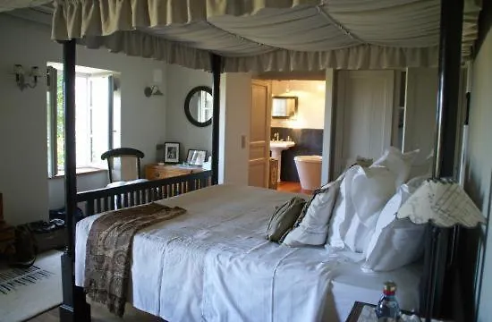 Le Manoir De Beauregard Alojamento de Acomodação e Pequeno-almoço Clermont-de-Beauregard