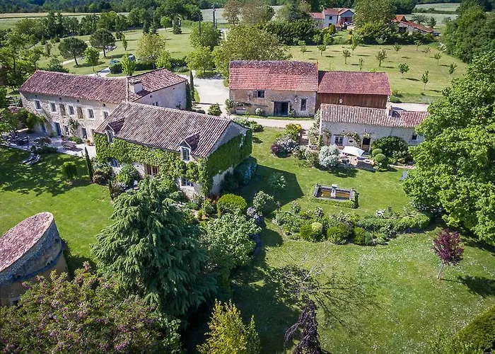 Alojamento de Acomodação e Pequeno-almoço Le Manoir De Beauregard